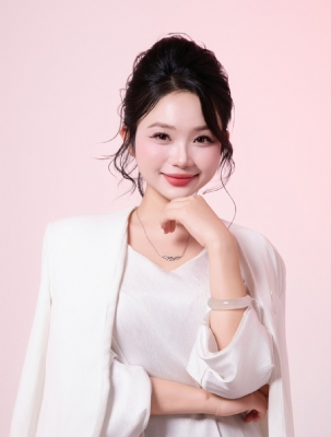 Giang My- Nhân viên văn phòng